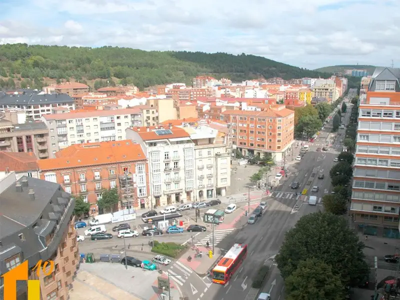 Venta Piso Avda Cid Centro Burgos 185m2 3 Dormitorios Garaje