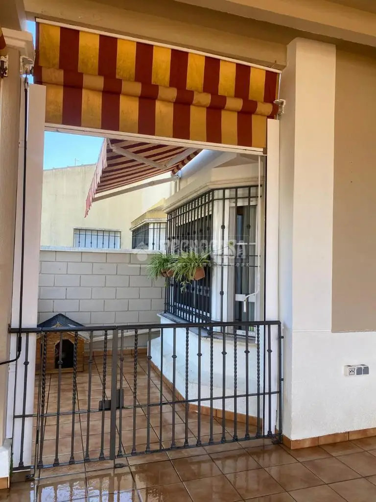 Casa Adosada en Cordoba 4 Dormitorios 5 Banos 315m2