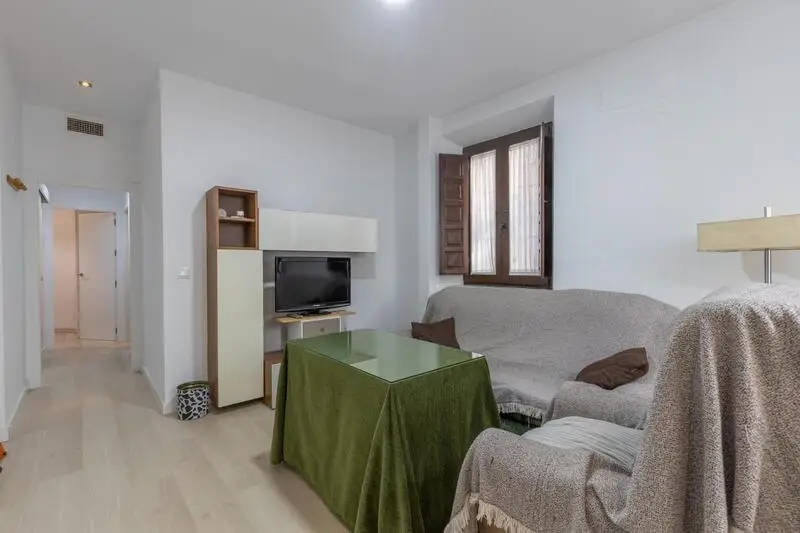 Apartamento 3 Dormitorios Centro Granada Reformado