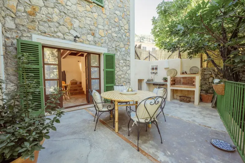 Casa Adosada en Deia Mallorca Nueva Construccion