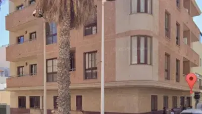 Apartamento con Terraza en El Medano Cerca de la Playa