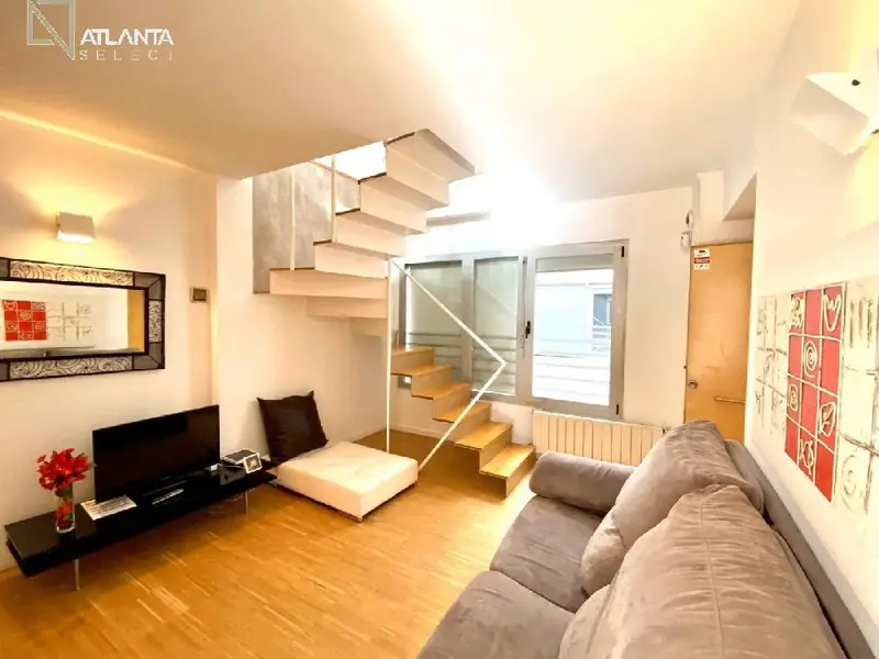 Alquiler Atico Duplex con Vistas en Embajadores Madrid