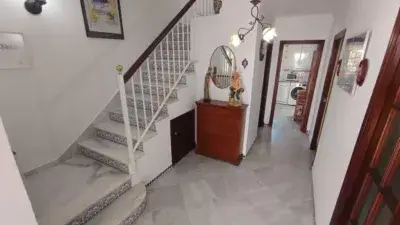 Chalet en Sancti Petri con 4 dormitorios y jardin