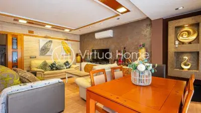 Casa adosada en venta en Santa Susanna 3 habitaciones garaje patio