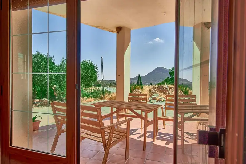 Chalet con Vistas Panorámicas y Jardín en Oria Almería