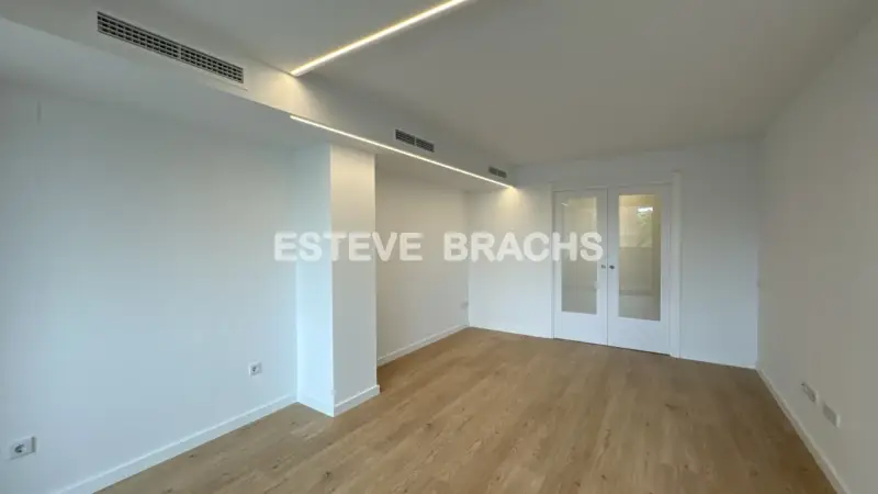 Piso en venta en Plaça de Pau Casals, 1