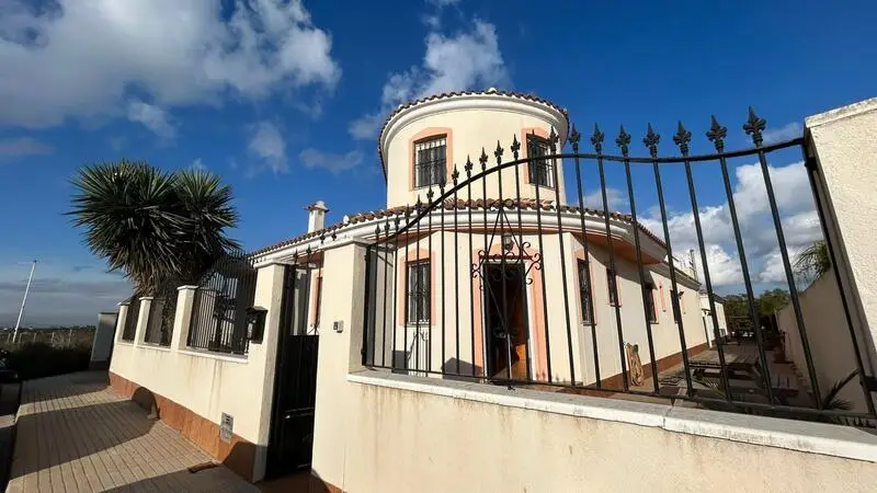 Villa con 6 Dormitorios en Los Alcazares Murcia