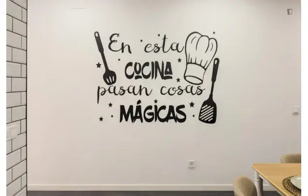 Rent 7 bedroom apartment in Barcelona