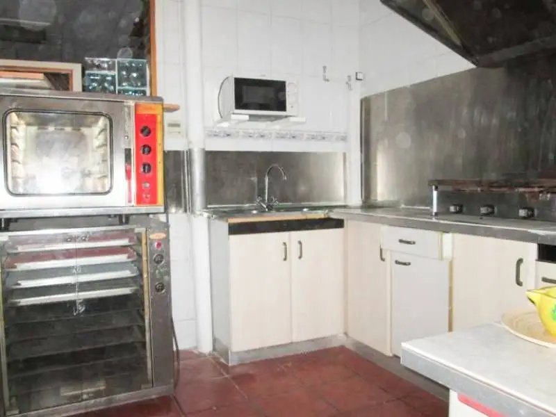 Venta Local Comercial Olesa Montserrat Equipado Ideal Hosteleria