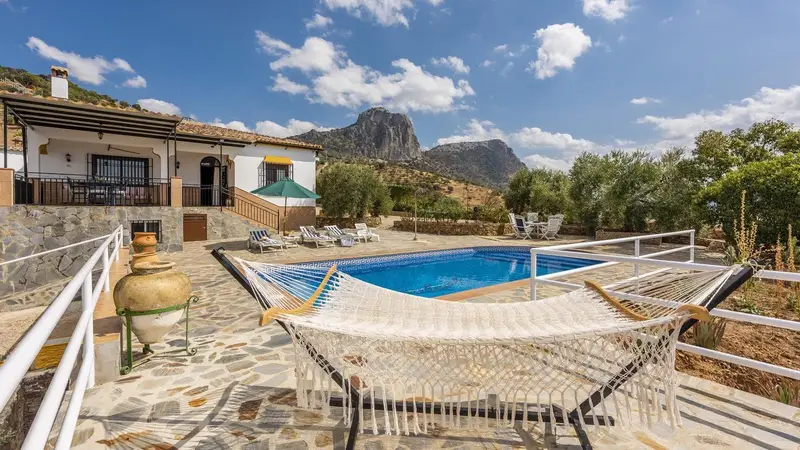 Piso de 3 Dormitorios alquiler Andalusia, España
