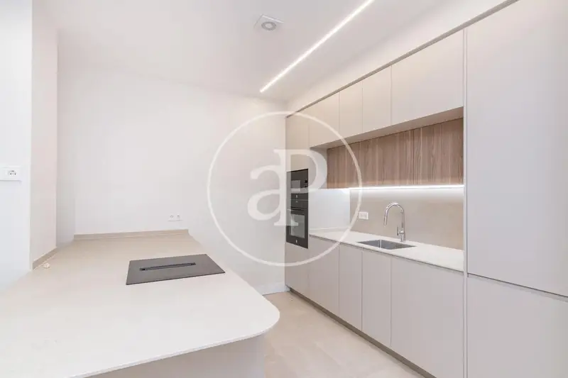 Apartamento en venta en Pacífico, Madrid ciudad, Madrid