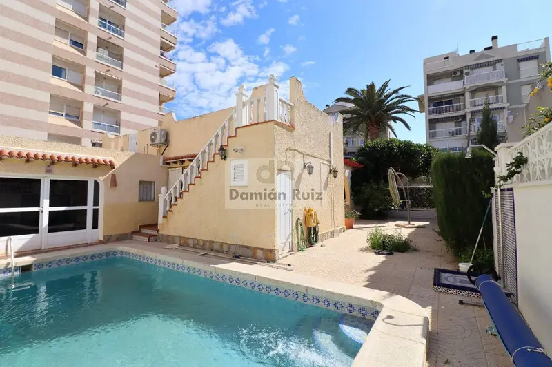 Chalet 3 Dormitorios Nueva Torrevieja