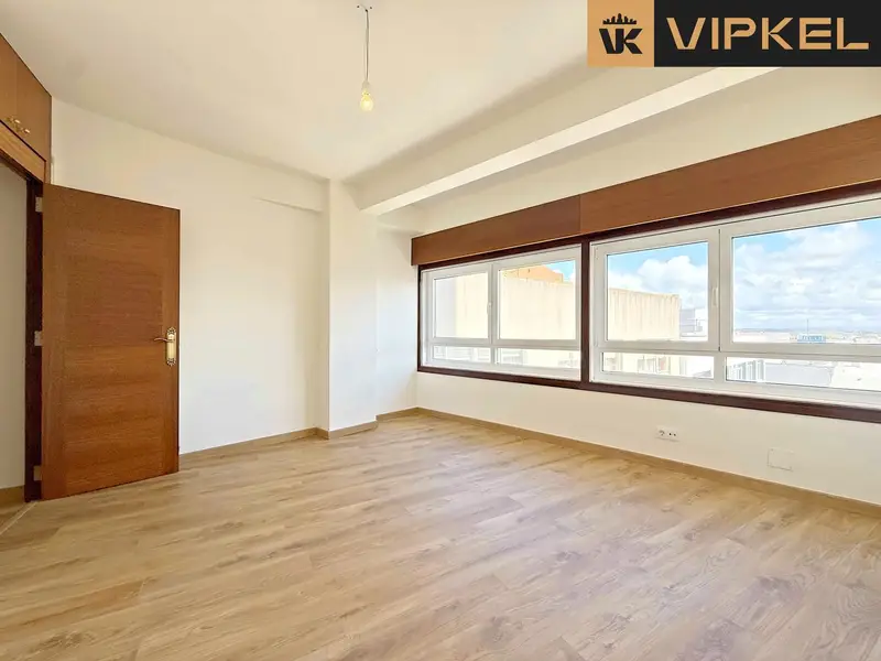 Venta Piso Reformado Vistas Mar Centro A Coruna