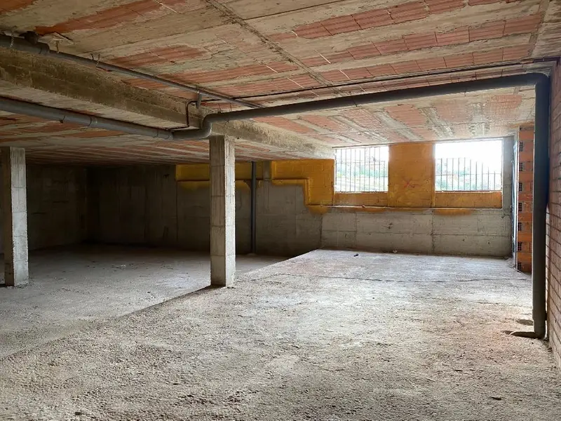 Venta Local Comercial a Estrenar Centro Coria
