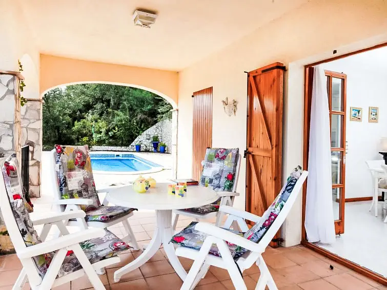 Casa Villa 3 Dormitorios Alquiler Calonge Espa	
	
	
a