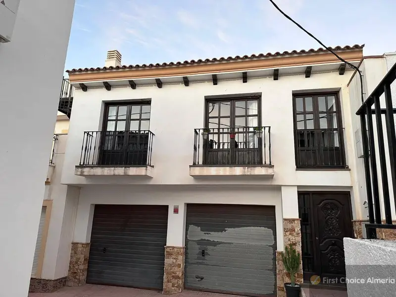 Chalet Reformado 2 Dormitorios Sorbas Almeria
