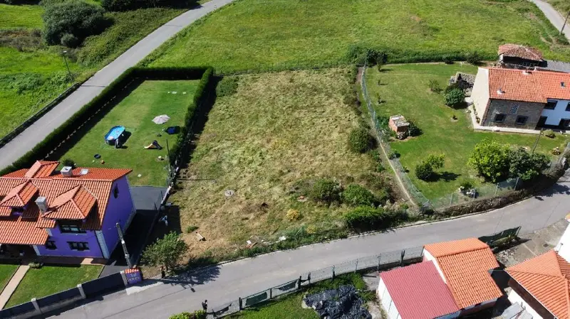 Venta Terreno con Jardin en Luanco - Finca Edificable en Balbin
