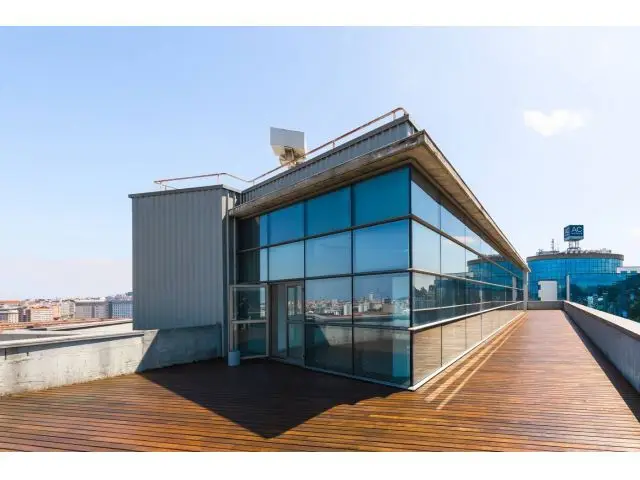 Oficinas en Alquiler Matogrande Edificio Proa