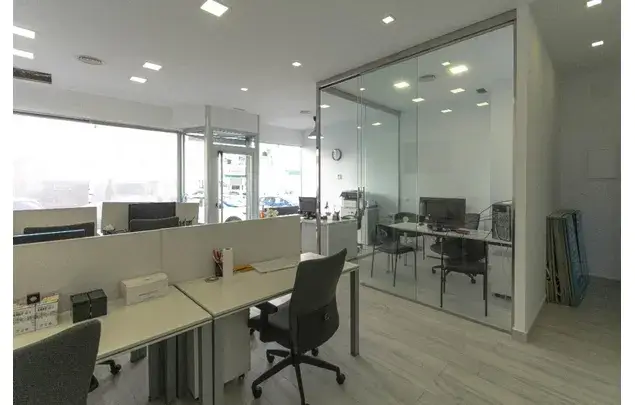 Local Comercial 70m2 Fuengirola Reformado Oficina Clinica