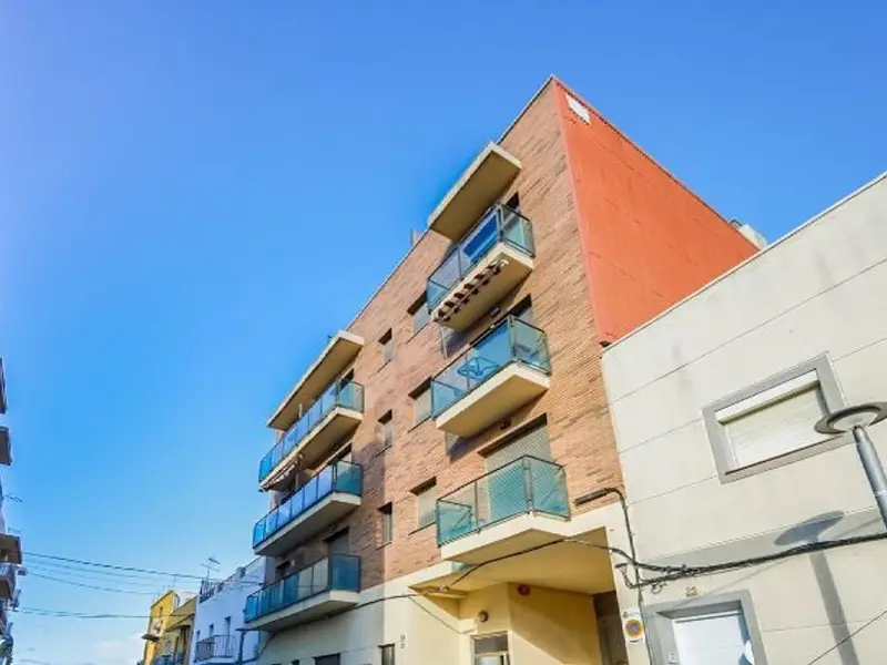 venta Garaje en Distrito 8, Tarragona (SRB0000014032)- Globaliza