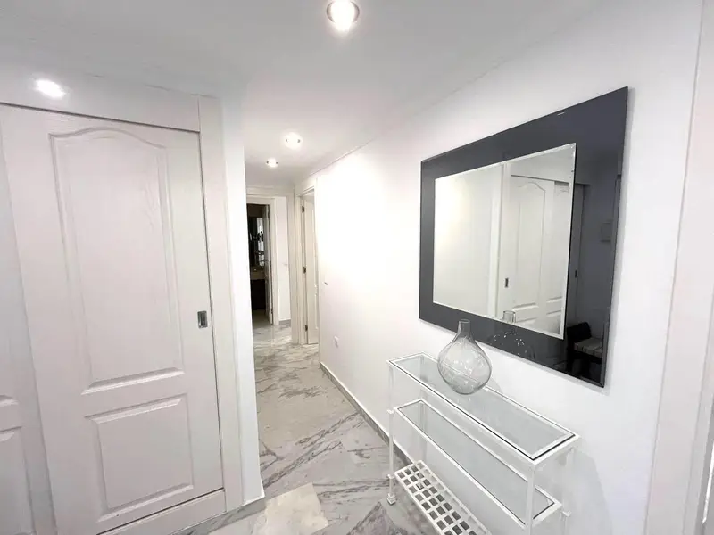 Piso de 2 Dormitorios alquiler Milla de Oro, España
