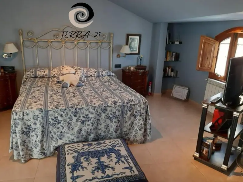 Venta Casa 3 Plantas Ubeda 320m2 Piscina Patio