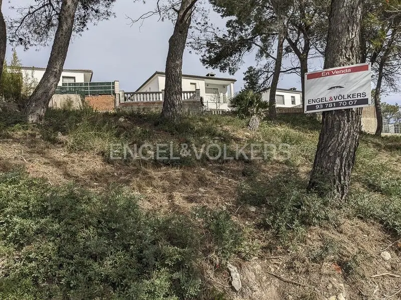 Solar/Parcela en venta en Canyelles, Barcelona