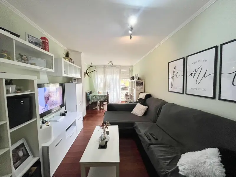 Venta Piso con calefacción Ampuero 96m2 3 dormitorios garaje trastero