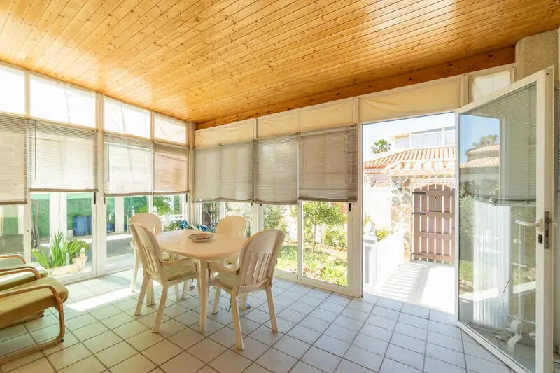 Villa 3 Dormitorios Playa Flamenca Cerca de la Playa