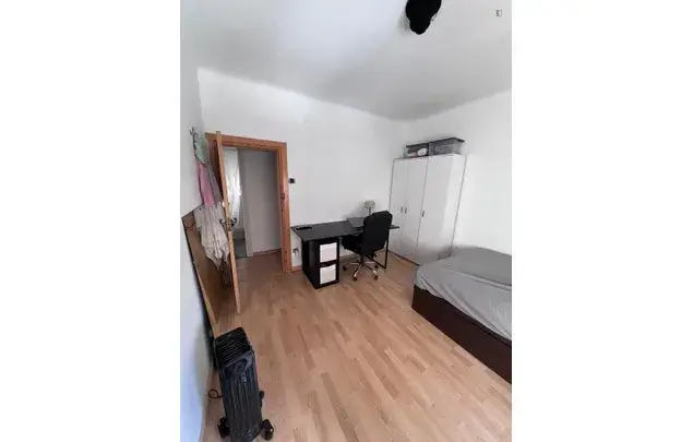 Habitacion Acogedora en Zona Tranquila de El Prat de Llobregat