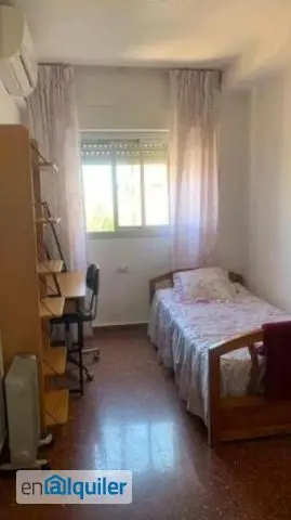 Alquiler Piso Amueblado Estudiantes Cartuja Terraza