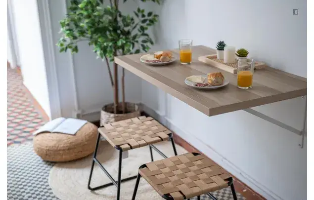 Apartamento 5 Dormitorios Barcelona Estudiantes Trabajadores
