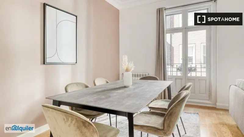 Apartamento 2 Dormitorios Cortes Madrid Gastos Incluidos Amueblado