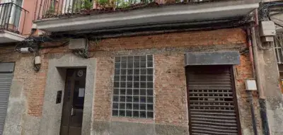 Piso en Venta en Edificio Residencial Zona Tranquila