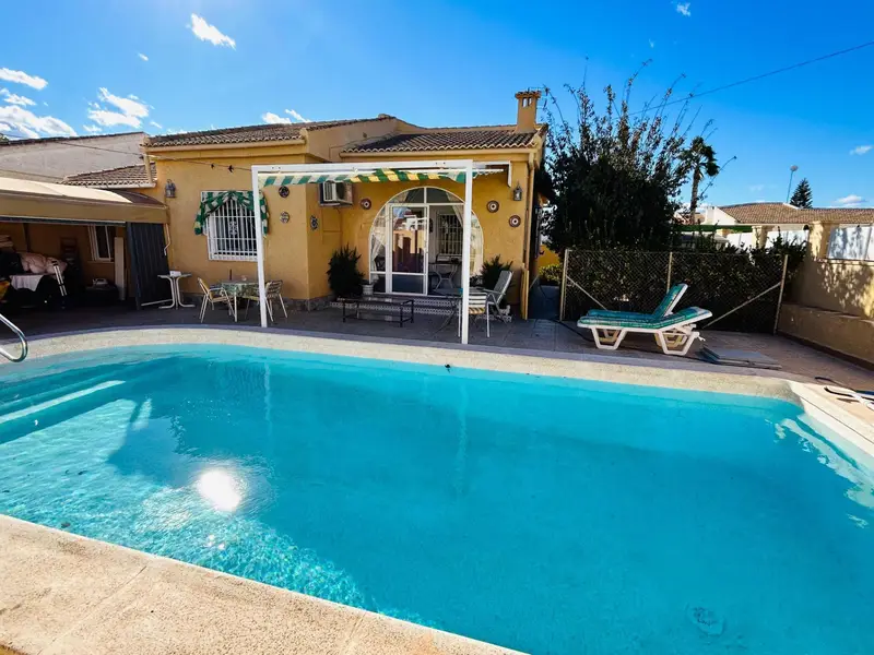 Venta Chalet en El Chaparral, El Mirador, San Luis Torrevieja - Ref: JCC018