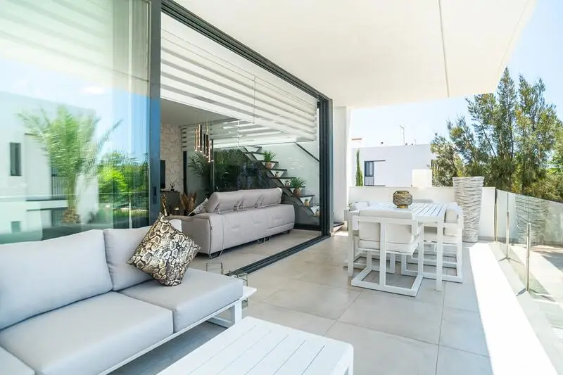 Atico en Mar de Cristal con Solarium Privado y Piscina