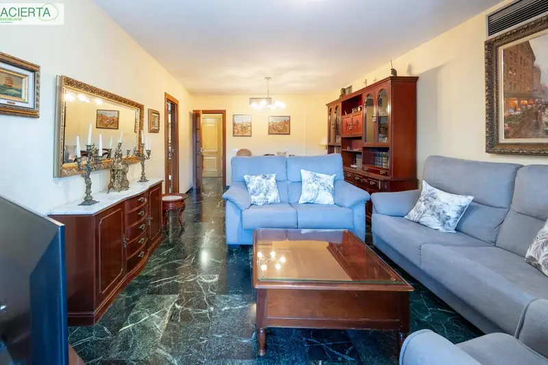 Venta Piso de 4 habitaciones en Constitucion, Granada - Ref: avdaconstitucionNiev