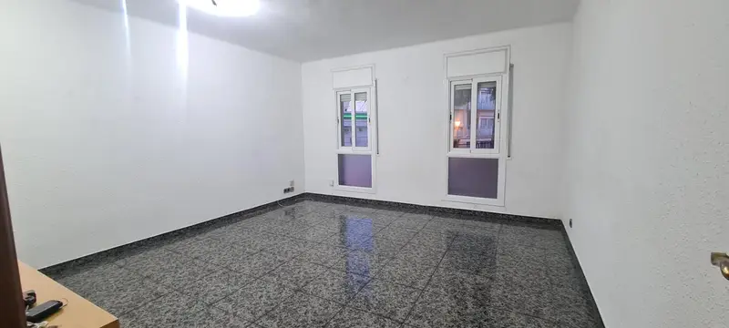 Venta Piso 92m2 Castellar Vallès  Ascensor Plaza Parking