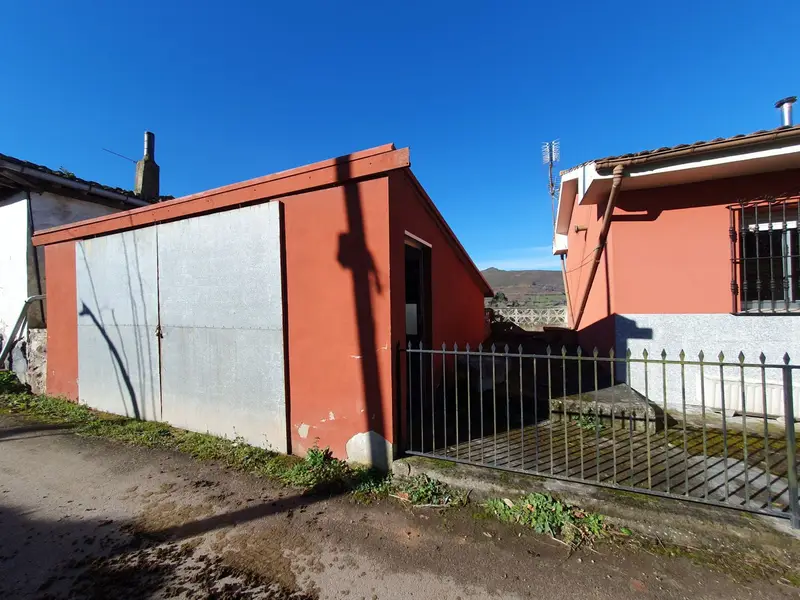 Venta Casa 1 Habitacion Grado Garaje Bodega Parcela 2147m2