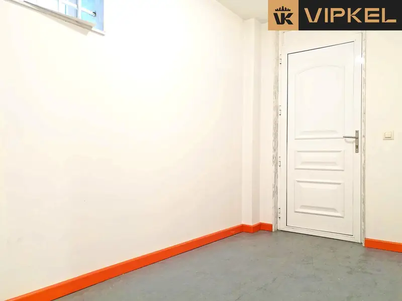 Bajo en Sigüeiro con 4 habitaciones y muchas posibilidades