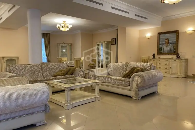 Chalet en Castelldefels Playa 670m2 3 plantas Cerca del Mar