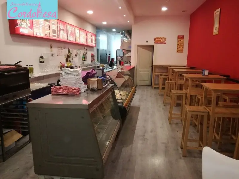Venta Local Comercial con Patio Centro Cordoba