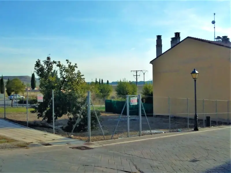 Venta Terreno Simancas 460 5m2 Vivienda Unifamiliar o Adosados