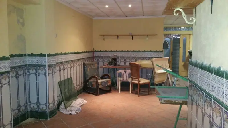 Venta Local Comercial Reformado Carolinas Campoamor Alicante