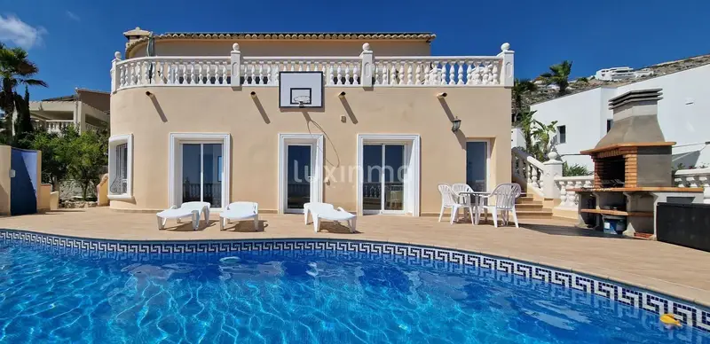 Chalet en Venta Benitachell 4 Dormitorios Piscina Privada