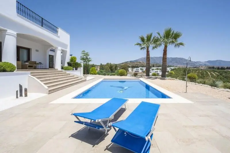 Villa en Venta en La Cala de Mijas 4 Dormitorios Piscina