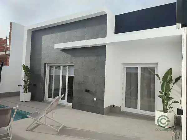 Villa en Balsicas Murcia con Piscina Privada y Solarium