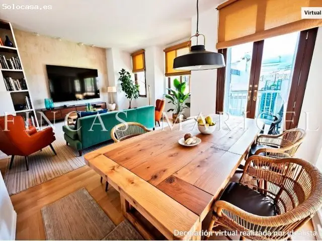Atico en Venta en Sitges Centro con Vistas al Mar