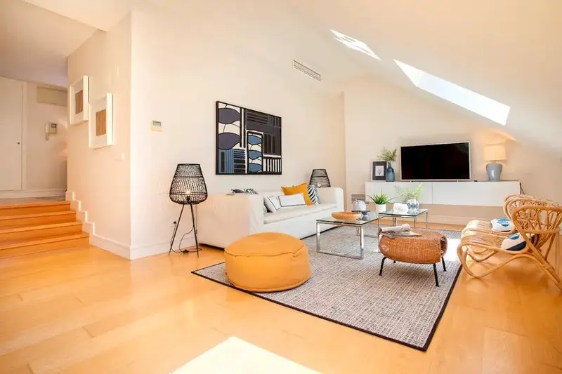 Apartamento en Alquiler Calle C
ster M
laga 2 dormitorios 1 ba
A