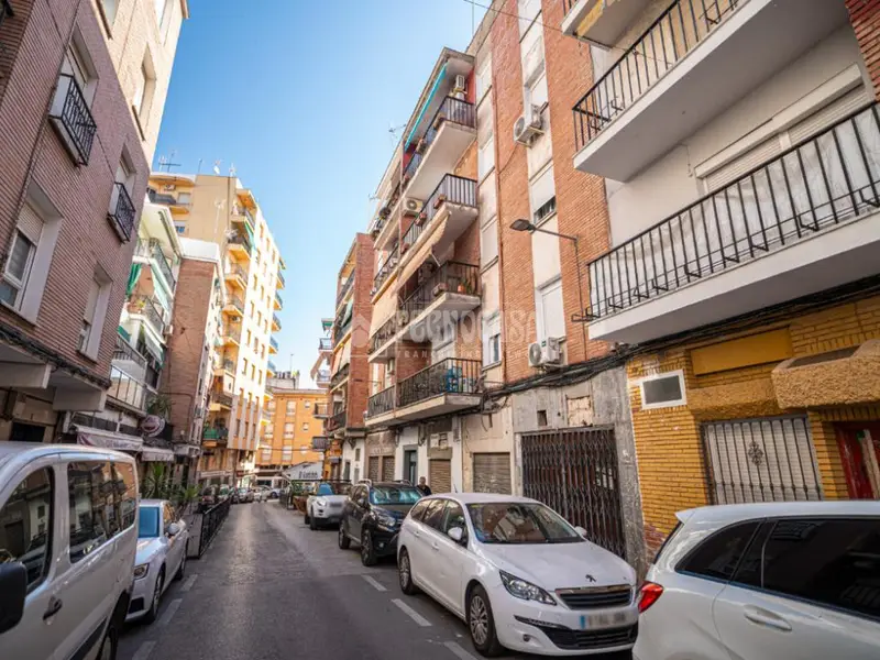 Piso en venta para reformar en Linares centro
